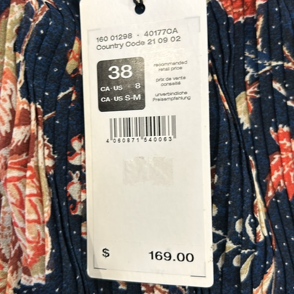 Olsen NWT Navy Blue, Rust and Cream Skirt - Picture 7 of 9